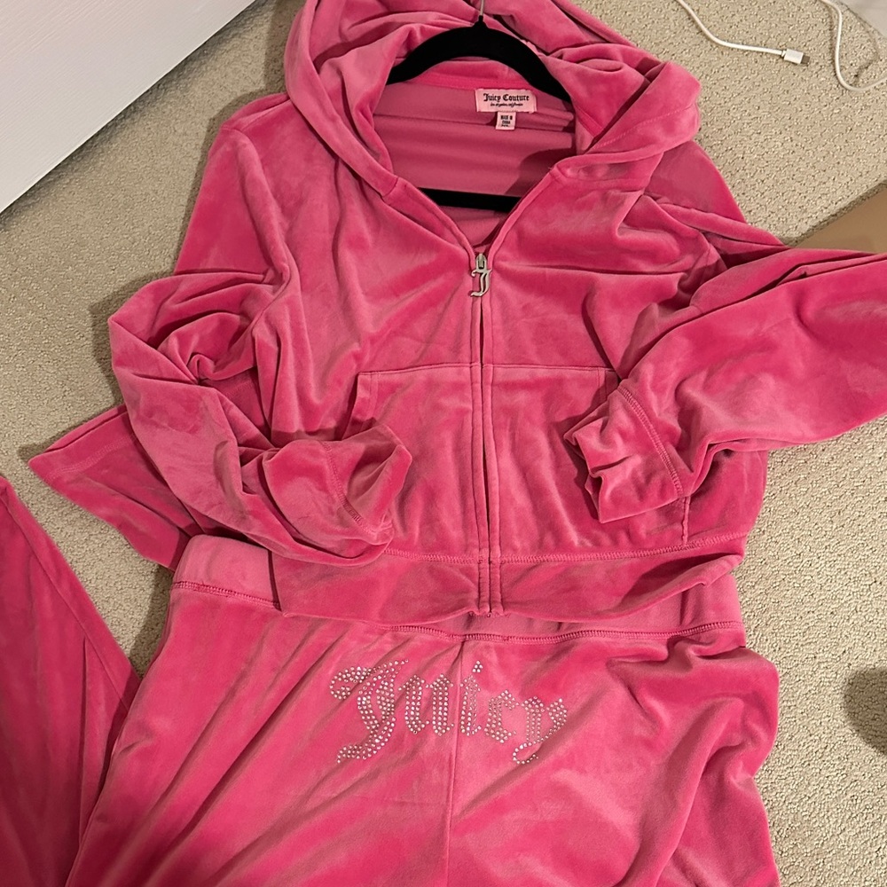 Juicy Couture Fuchsia Velour Set
